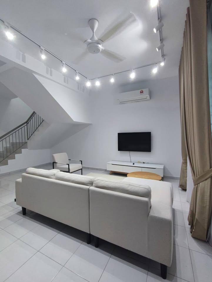 Fully Furnished Double Storey Terrace for Rent @ Scientex Kundang, Rawang | 4R3B | RM2,300/month