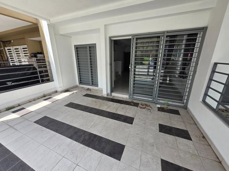Double Storey Terrace for Rent @ Taman Subang Idaman, Shah Alam | 3+1R3B | RM2,000/month