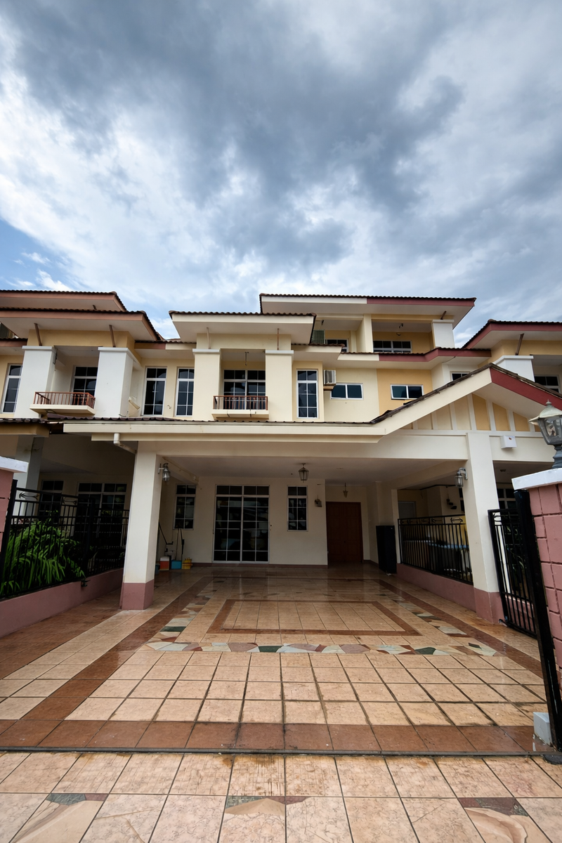 2.5 Storey Terrace House For Sale in Bandar Laguna Merbok, Sungai Petani Kedah | Freehold Spacious Modern Home