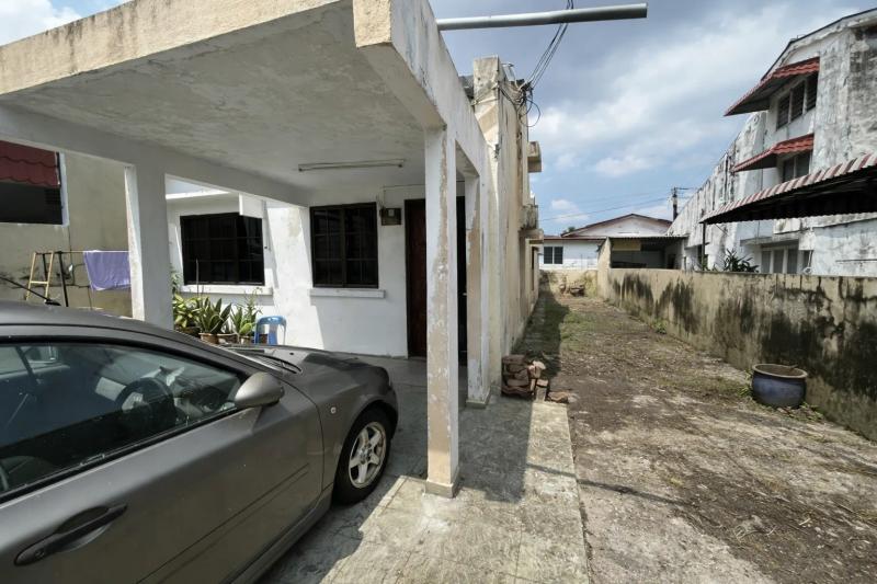 Ipoh Garden East 1-Storey Terrace | Freehold | Extra 10ft Land | 3+1 Rooms | RM340K