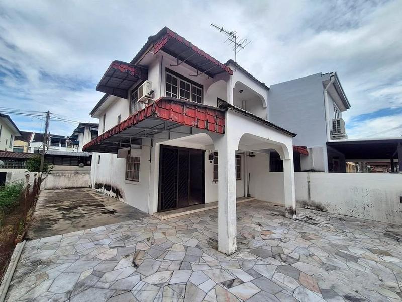 Double Storey Intermediate Corner House For Rent @ Gunung Rapat | 3 Bed 2 Bath | RM850