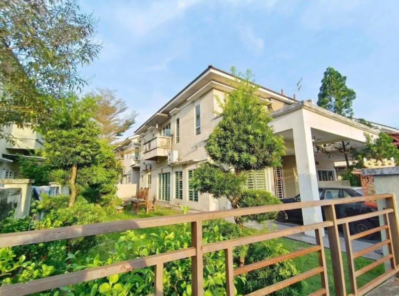 Double Storey Semi-D House For Rent @ Pengkalan Tiara | 4 Bed 3 Bath | Big Land | RM1500