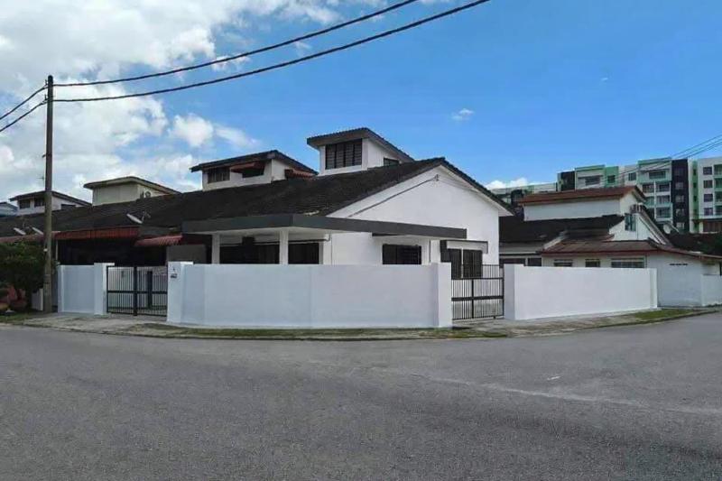 RM1,000 Corner House in Pengkalan SPPK | 3 Bedrooms | Renovated + Extra Parking